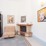 Vatican Comfortable Sunny Apartment