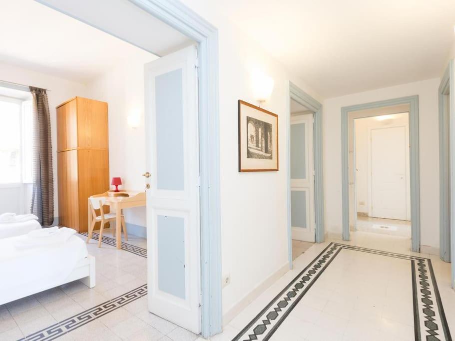 Vatican Comfortable Sunny Apartment